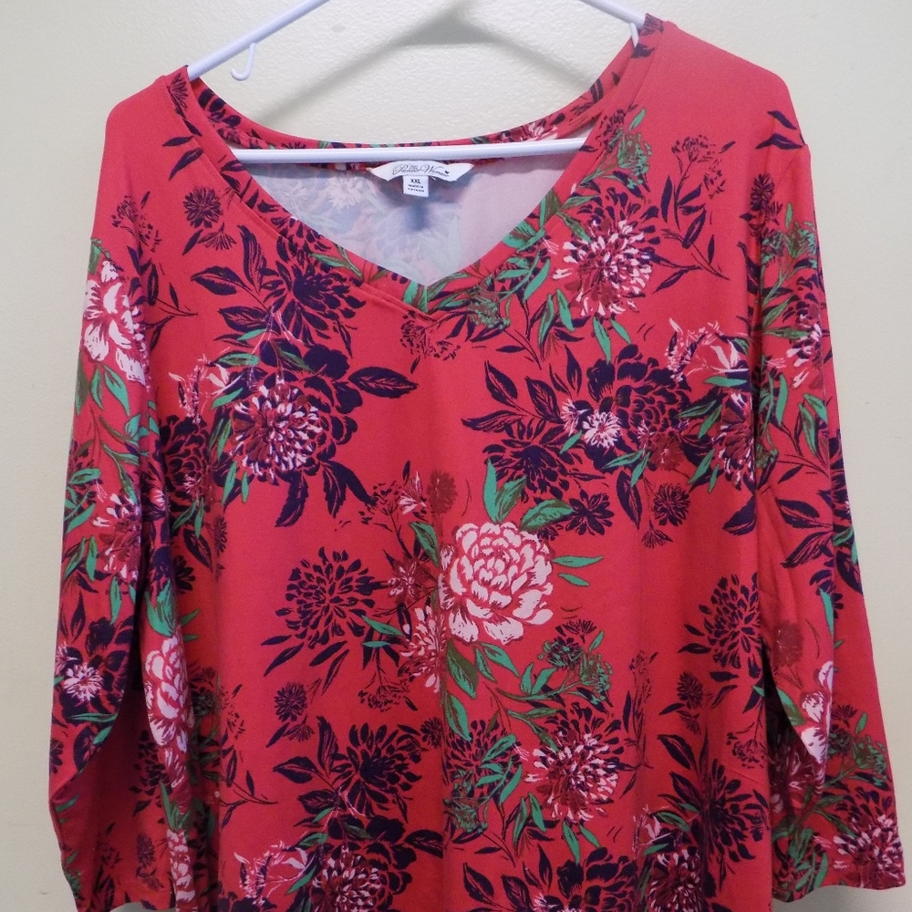 Pioneer woman top